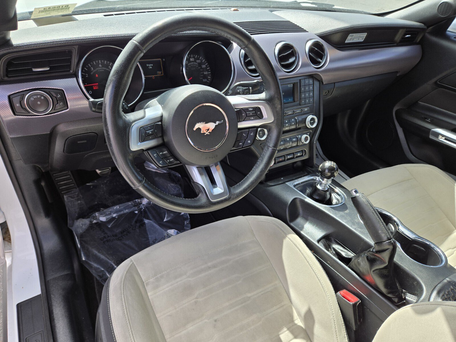 Used 2015 Ford Mustang Coupe RWD image 10