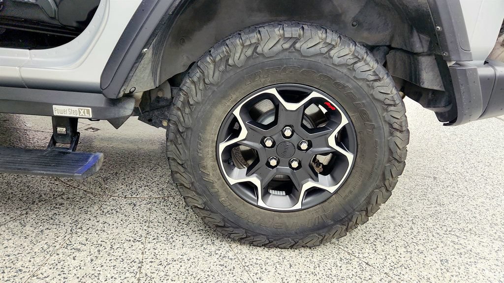 Used 2023 Jeep Wrangler Rubicon AWD/4WD image 9