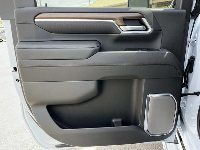 New 2026 Chevrolet Silverado 2500 High Country w/ High Country Premium Package AWD/4WD image 19