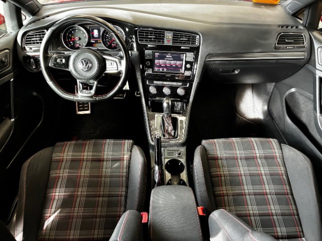 Used 2018 Volkswagen GTI S image 18