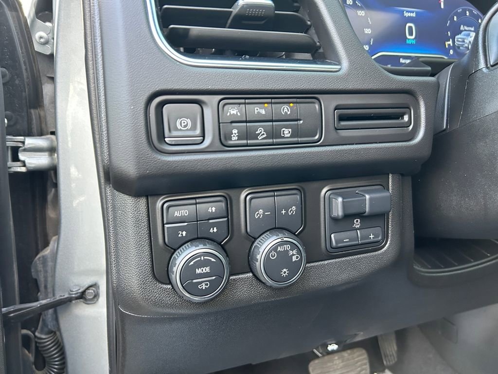 Used 2023 Chevrolet Tahoe Z71 w/ Z71 Off-Road Package AWD/4WD image 21