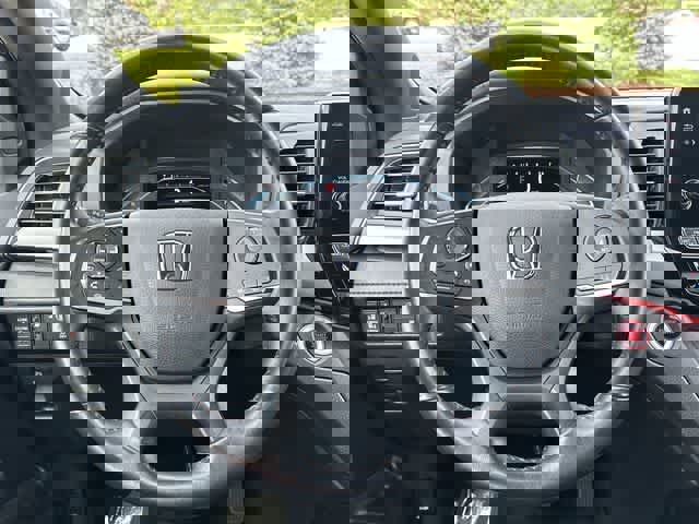 Used 2023 Honda Odyssey Sport image 8