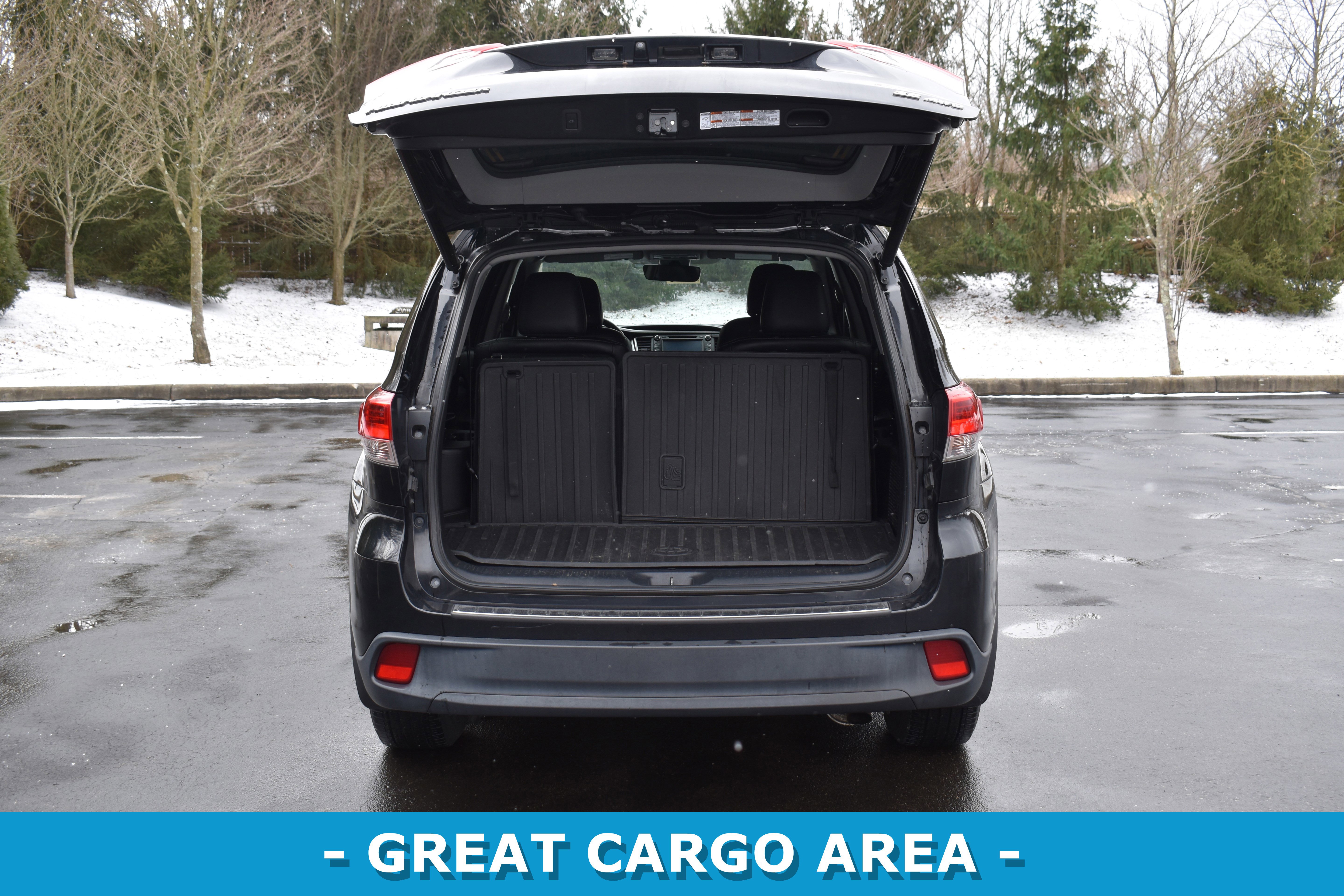 Used 2017 Toyota Highlander SE image 23