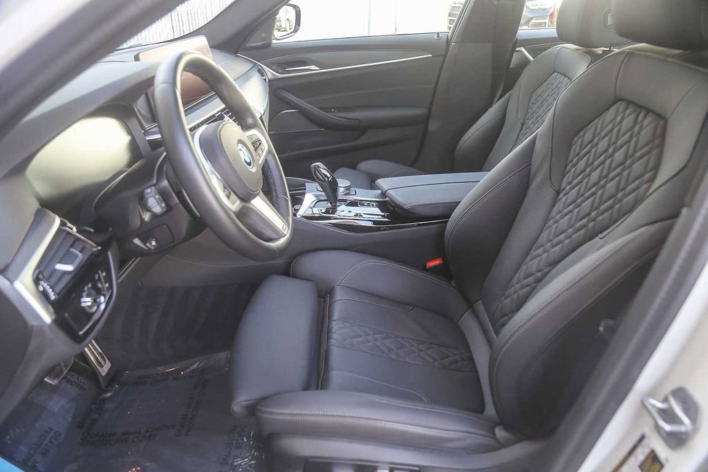 Certified 2023 BMW 530e w/ M Sport Package image 14
