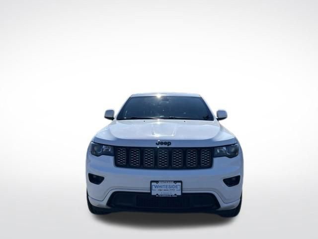 Used 2019 Jeep Grand Cherokee Altitude AWD/4WD image 16