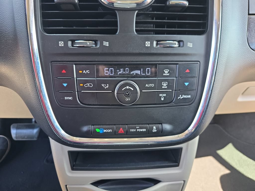 Used 2011 Chrysler Town & Country Touring FWD image 23