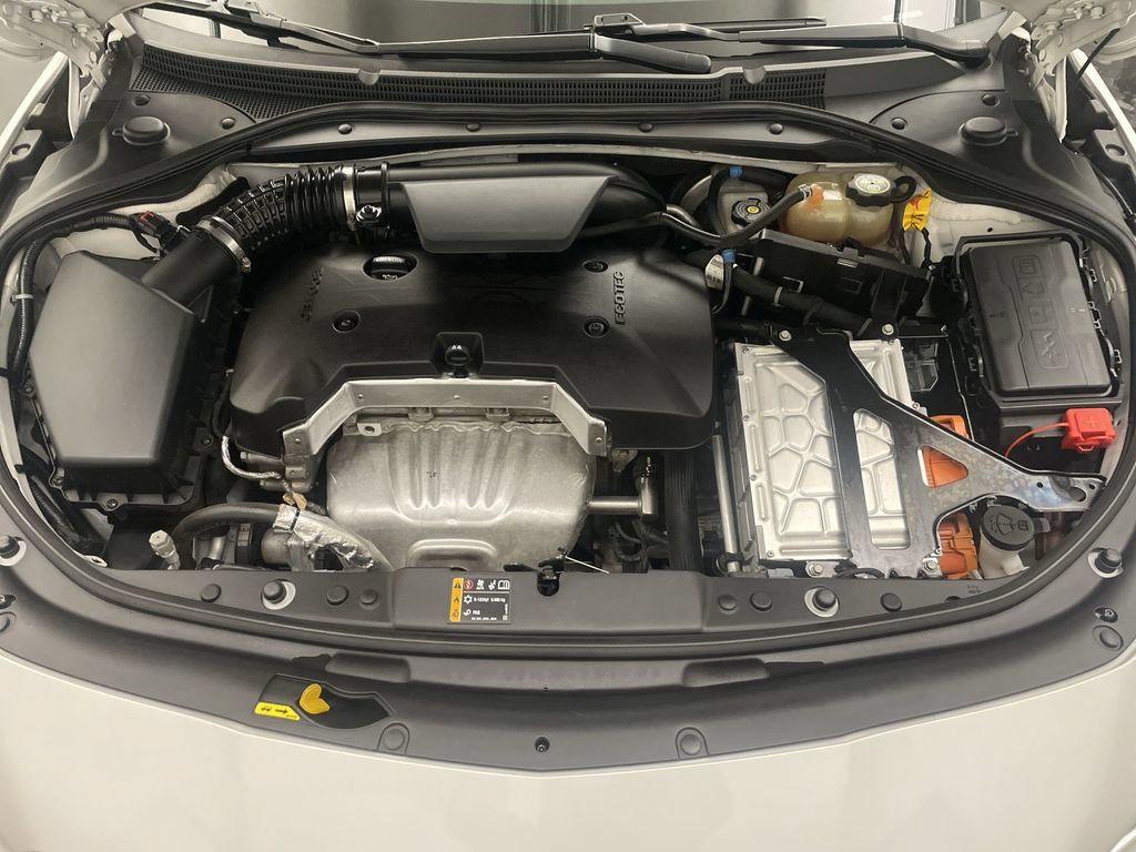 Used 2018 Buick LaCrosse Premium w/ Sun and Shade Package FWD image 24
