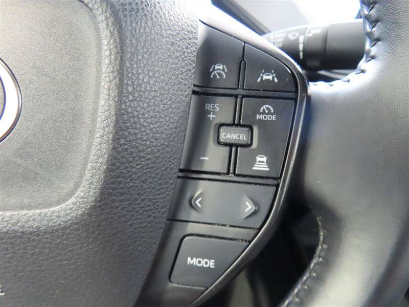 Used 2024 Toyota Prius LE FWD image 20