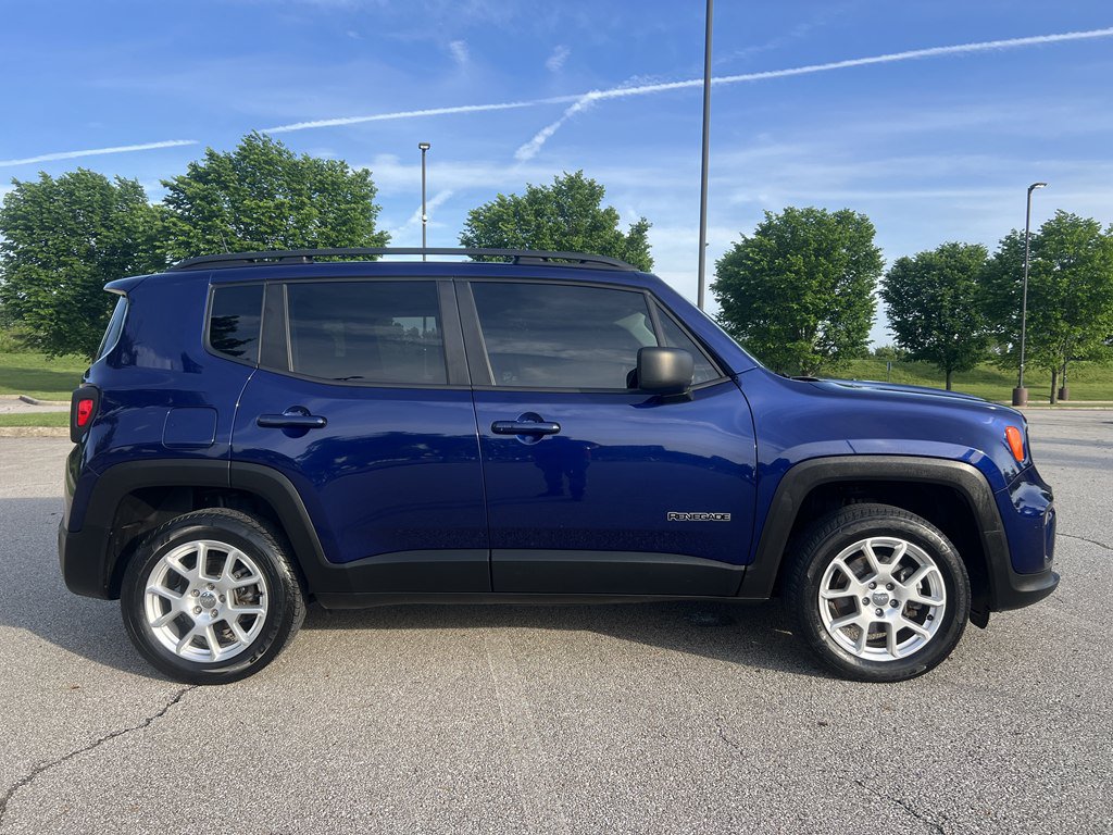 Used 2019 Jeep Renegade Sport w/ Sport Appearance Group AWD/4WD image 6