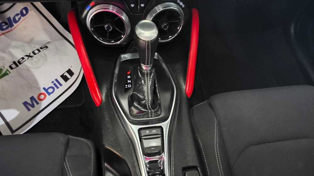 Used 2021 Chevrolet Camaro LT RWD image 18