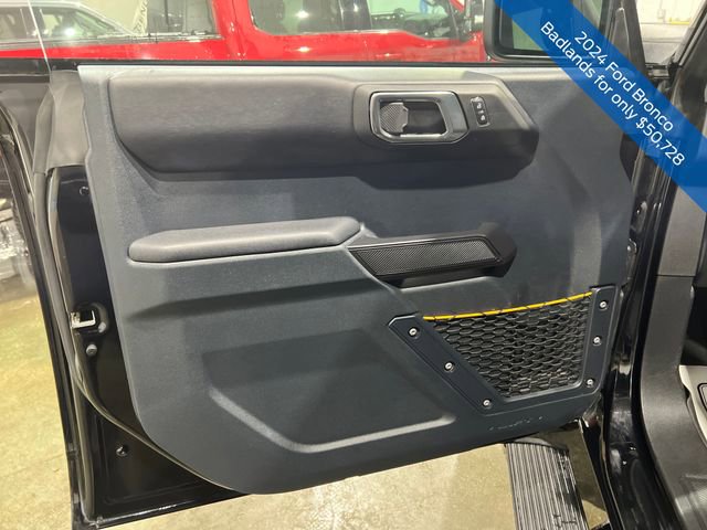 Used 2024 Ford Bronco Badlands image 11