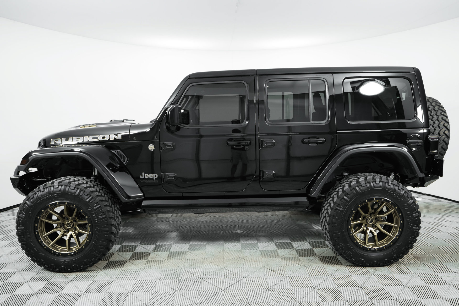 Used 2021 Jeep Wrangler Unlimited Rubicon w/ Trailer Tow Package AWD/4WD image 4