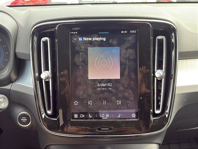 Used 2025 Volvo XC40 B5 Core w/ Protection Package AWD/4WD image 21