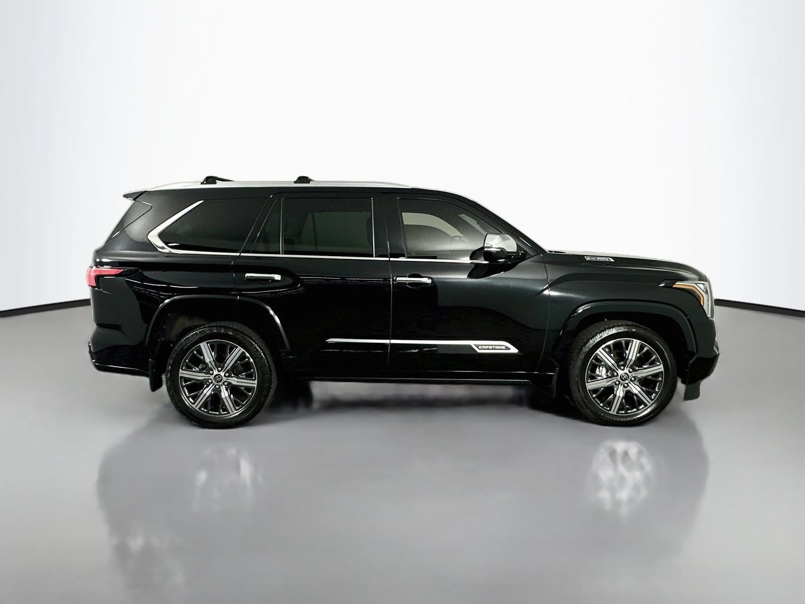 Certified 2023 Toyota Sequoia Capstone AWD/4WD image 8