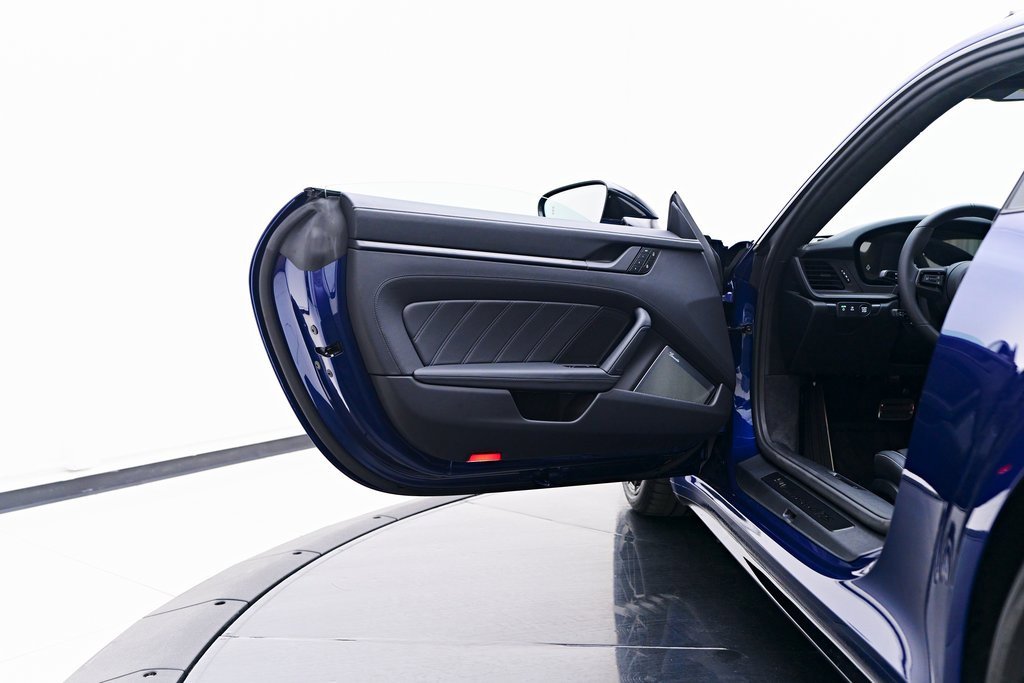 Used 2026 Porsche 911 Carrera GTS image 37