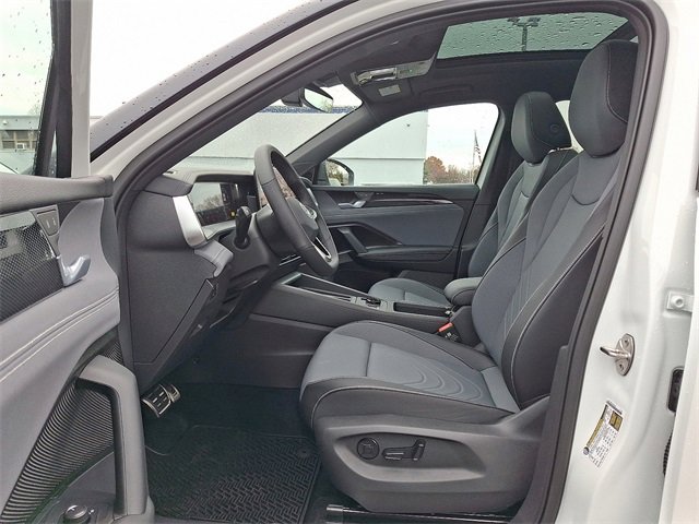 New 2026 Volkswagen Tiguan SE R-Line image 6