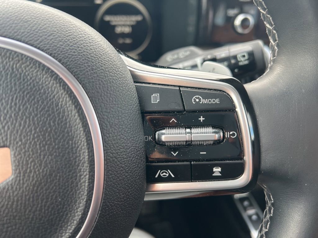 Used 2023 Kia Sorento SX Prestige image 19