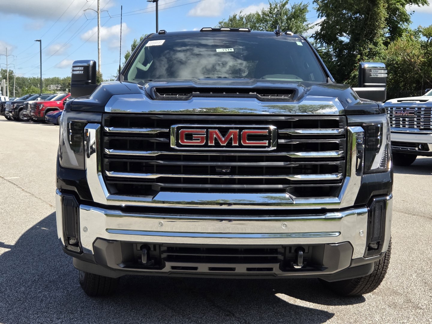 New 2026 GMC Sierra 3500 SLT w/ SLT Premium Package AWD/4WD image 13