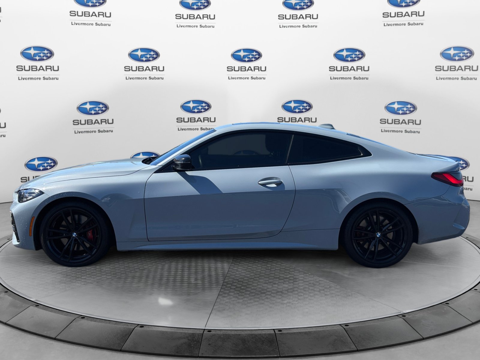Used 2023 BMW 430i Coupe w/ M Sport Package RWD image 3