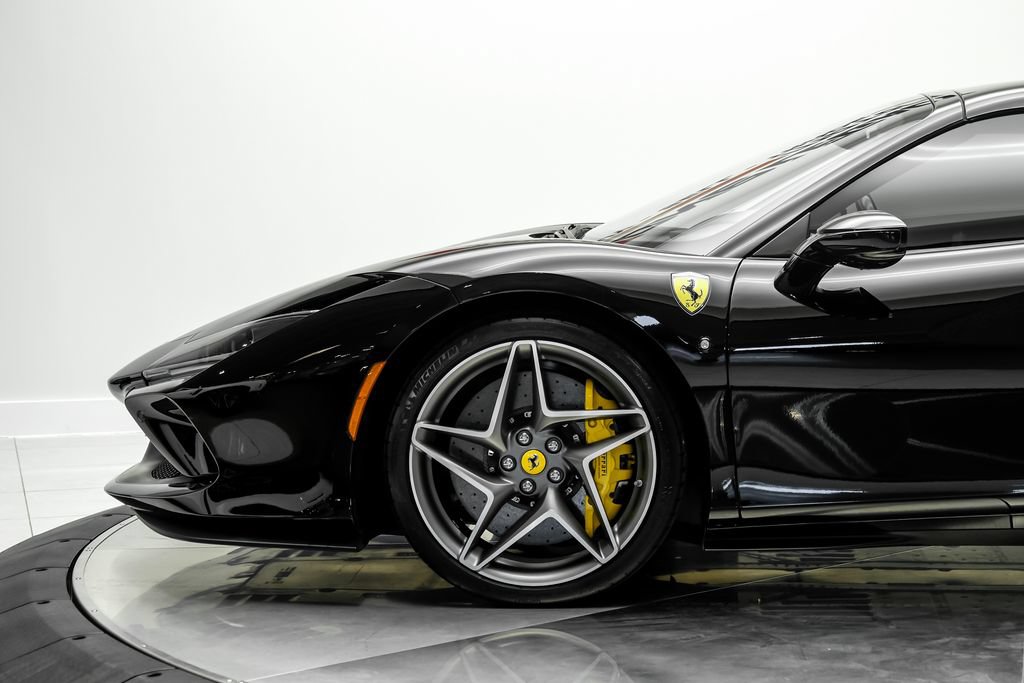 Used 2023 Ferrari F8 Tributo RWD image 14