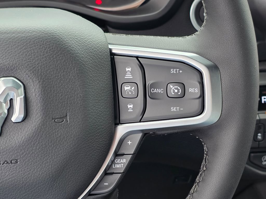 New 2026 RAM 1500 4x4 Crew Cab image 17