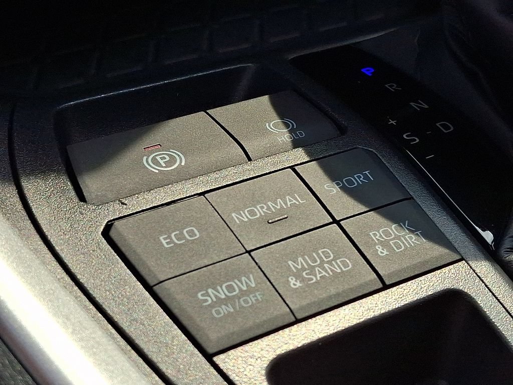 Certified 2025 Toyota RAV4 XLE Premium AWD/4WD image 28