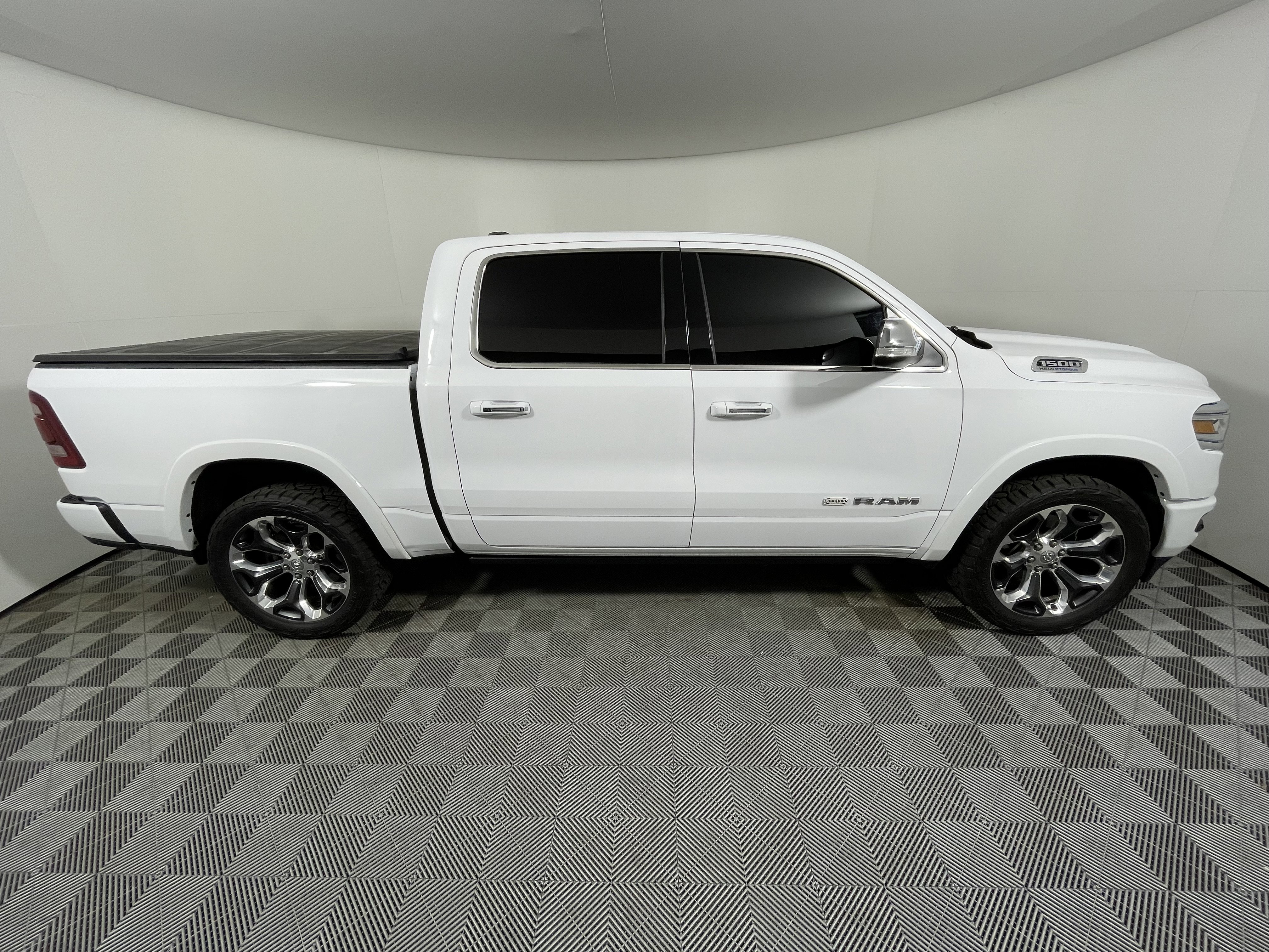 Used 2021 RAM 1500 Limited image 6