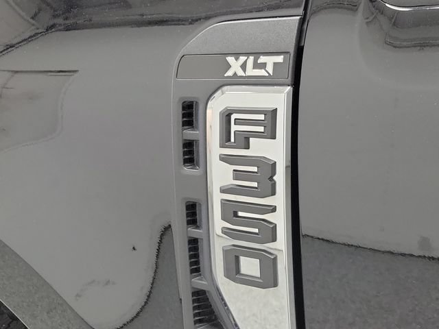 Used 2025 Ford F350 XLT w/ FX4 Off-Road Package AWD/4WD image 6