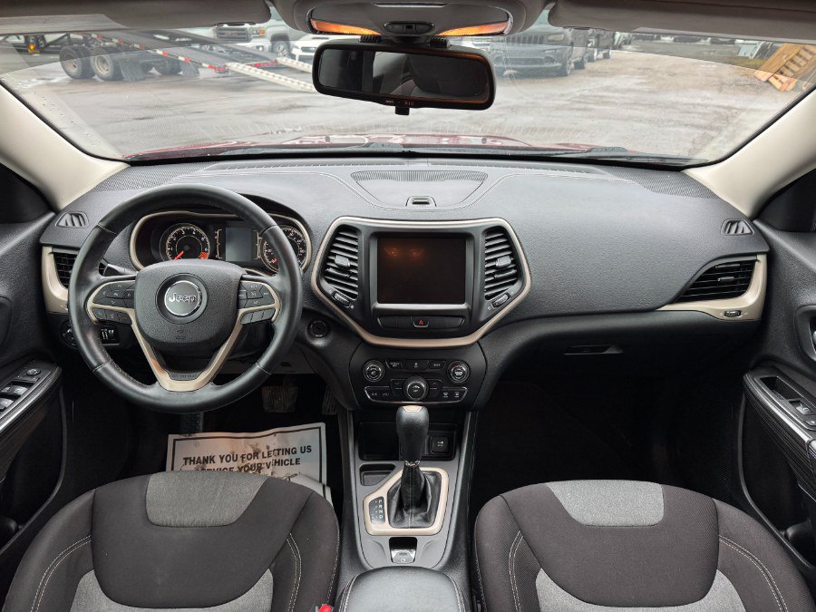 Used 2014 Jeep Cherokee Latitude FWD image 21