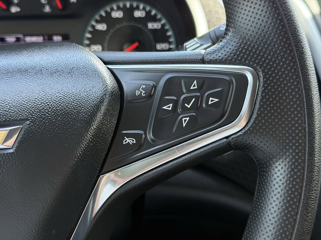 Used 2024 Chevrolet Malibu LT FWD image 13