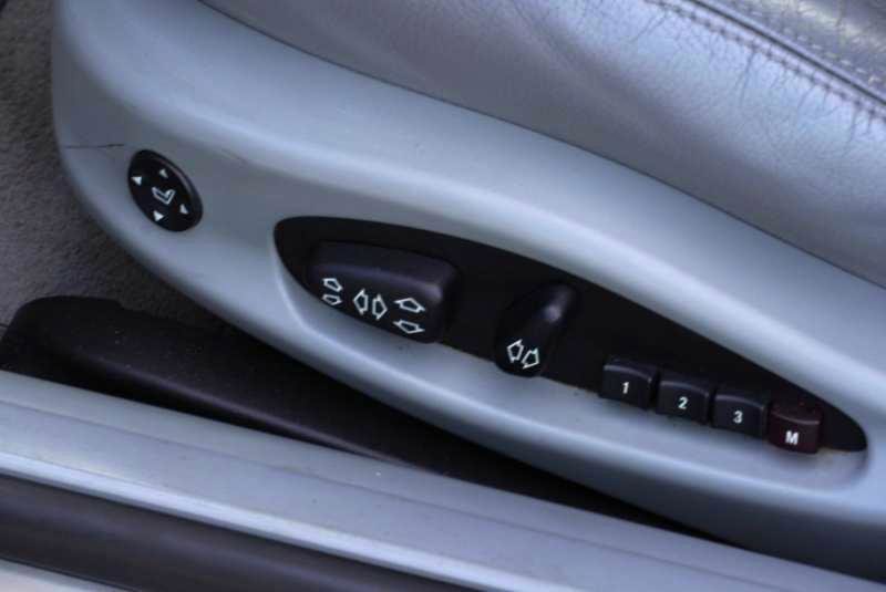 Used 2004 BMW 330Ci Coupe RWD image 46