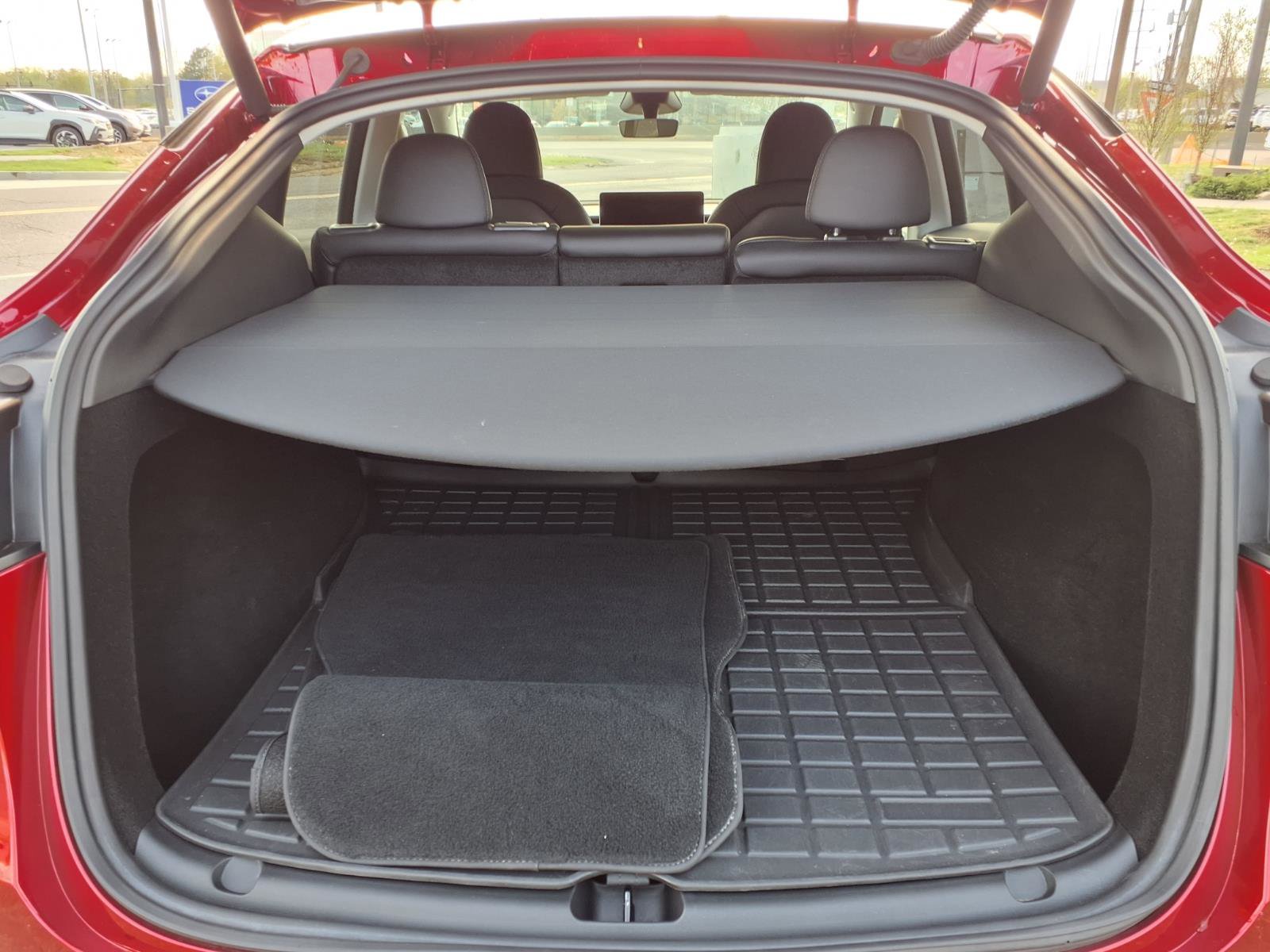 Used 2024 Tesla Model Y Long Range image 23