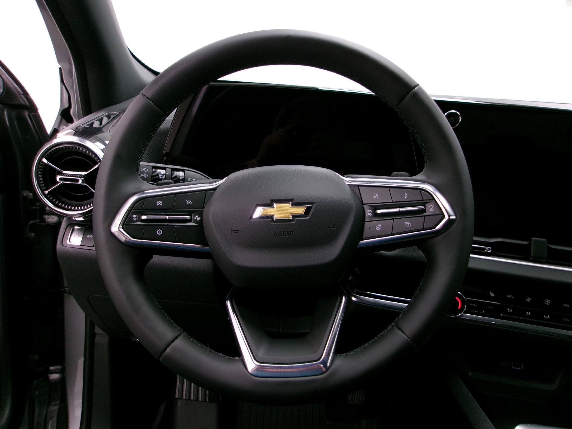 New 2026 Chevrolet Equinox LT AWD/4WD image 7