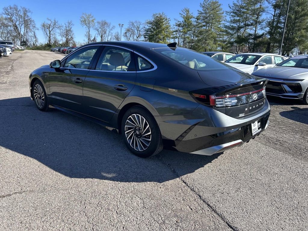 Certified 2025 Hyundai Sonata Limited image 5