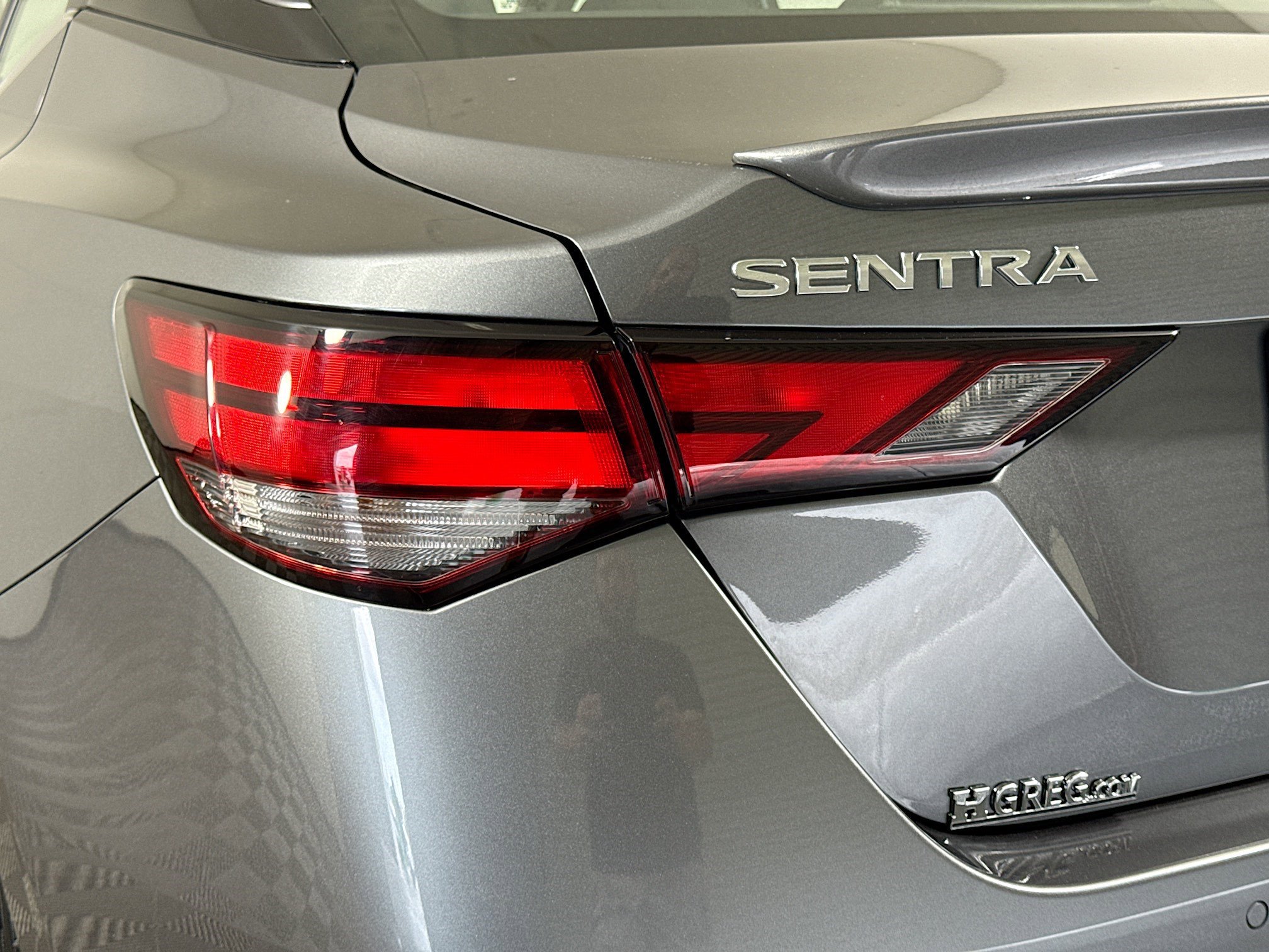 Used 2025 Nissan Sentra SR image 36