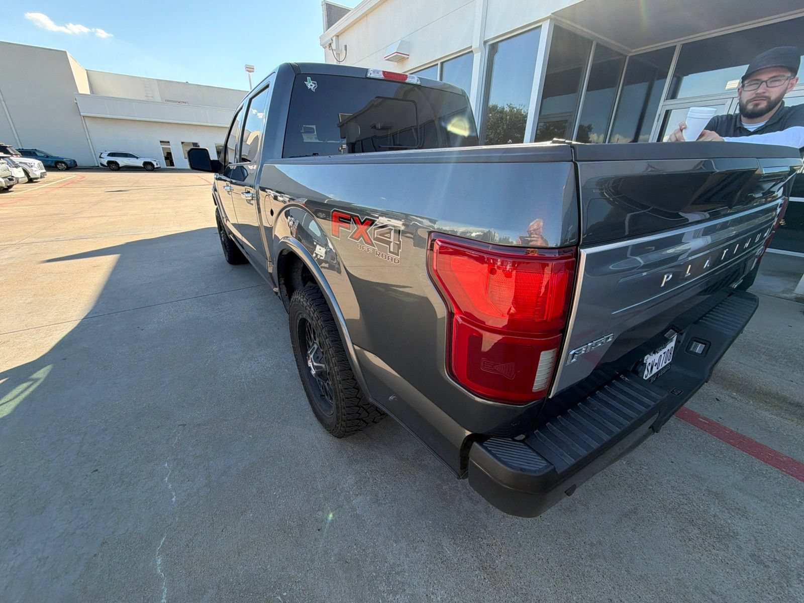 Used 2019 Ford F150 Platinum w/ Equipment Group 701A Luxury AWD/4WD image 5