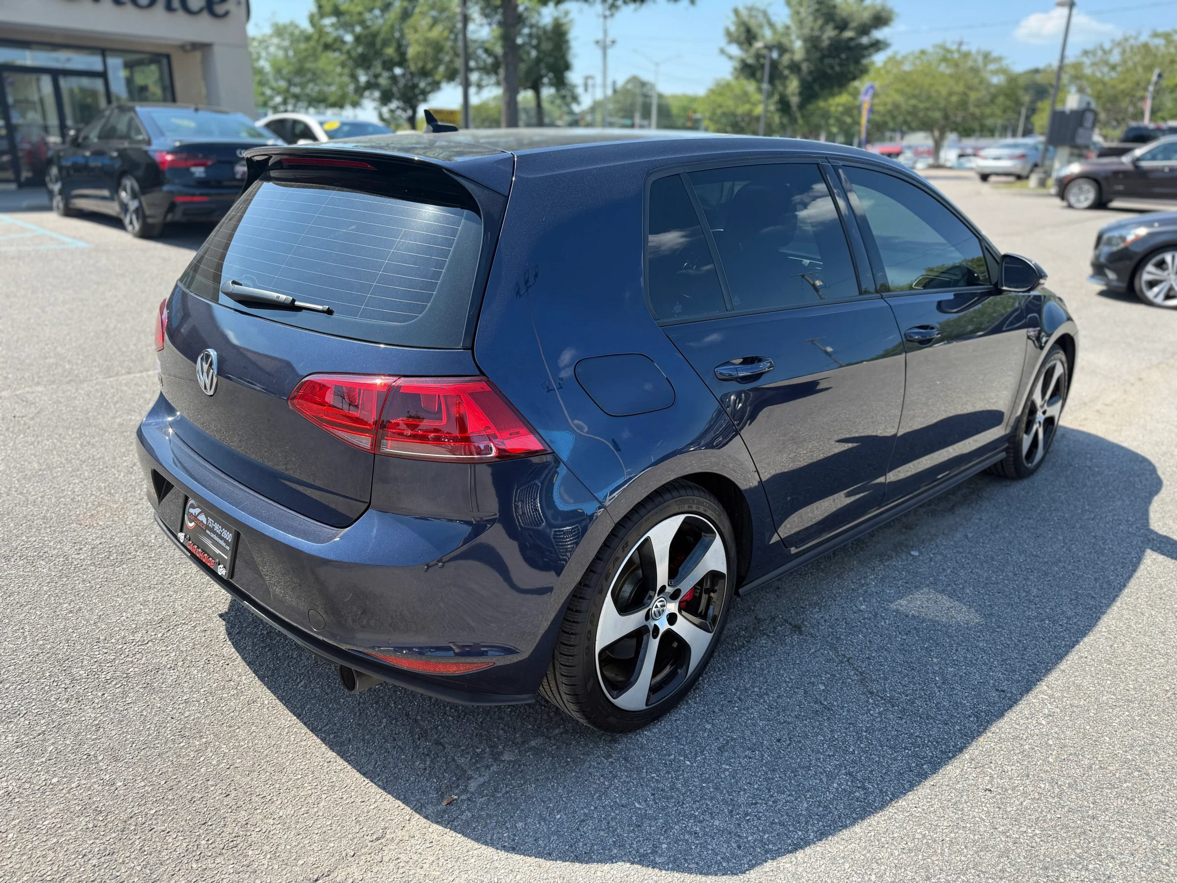 Used 2016 Volkswagen GTI Autobahn w/ Lighting Package (SEL) FWD image 8