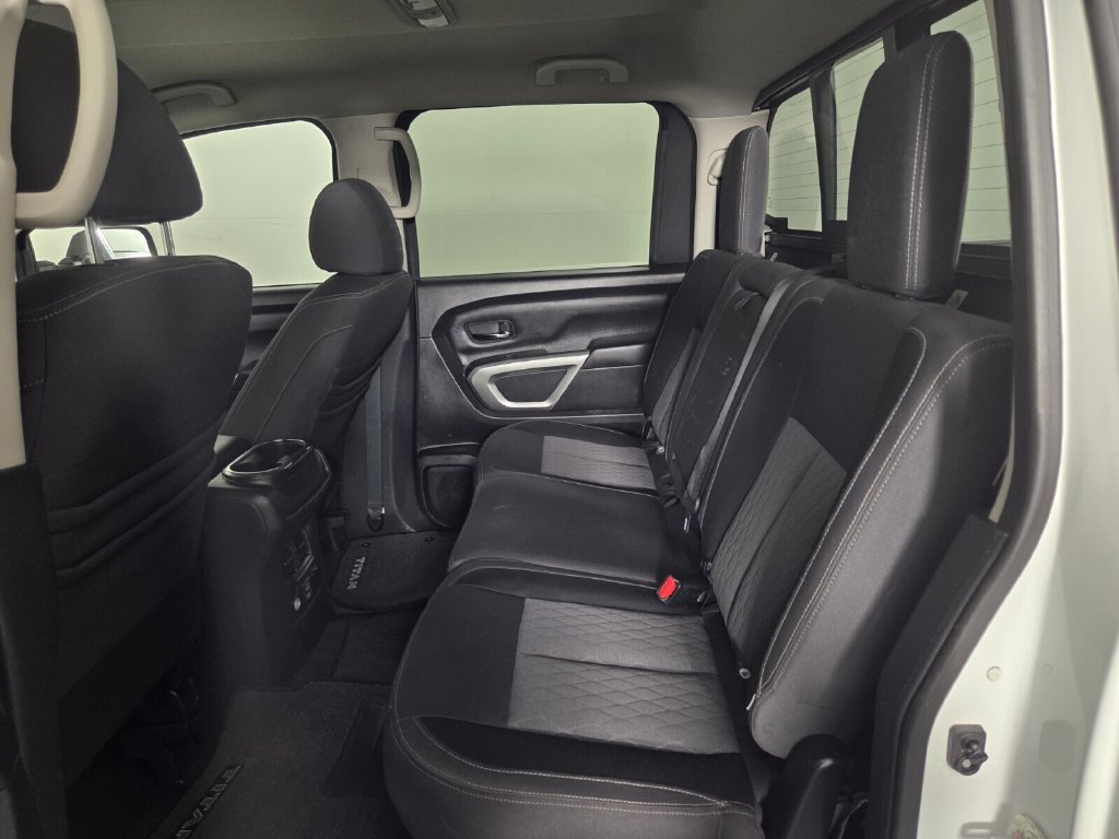 Used 2021 Nissan Titan SV w/ SV Convenience Package AWD/4WD image 23
