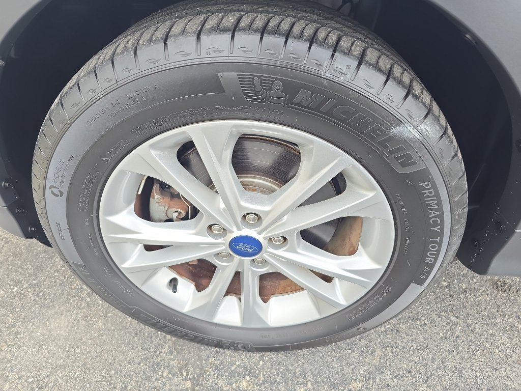 Used 2015 Ford Escape SE w/ Equipment Group 201A image 29