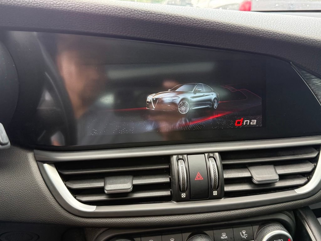 Used 2022 Alfa Romeo Giulia Sprint AWD/4WD image 36