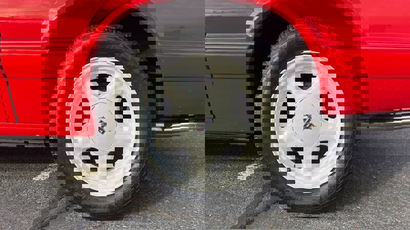 Used 1992 Ford Mustang LX image 34