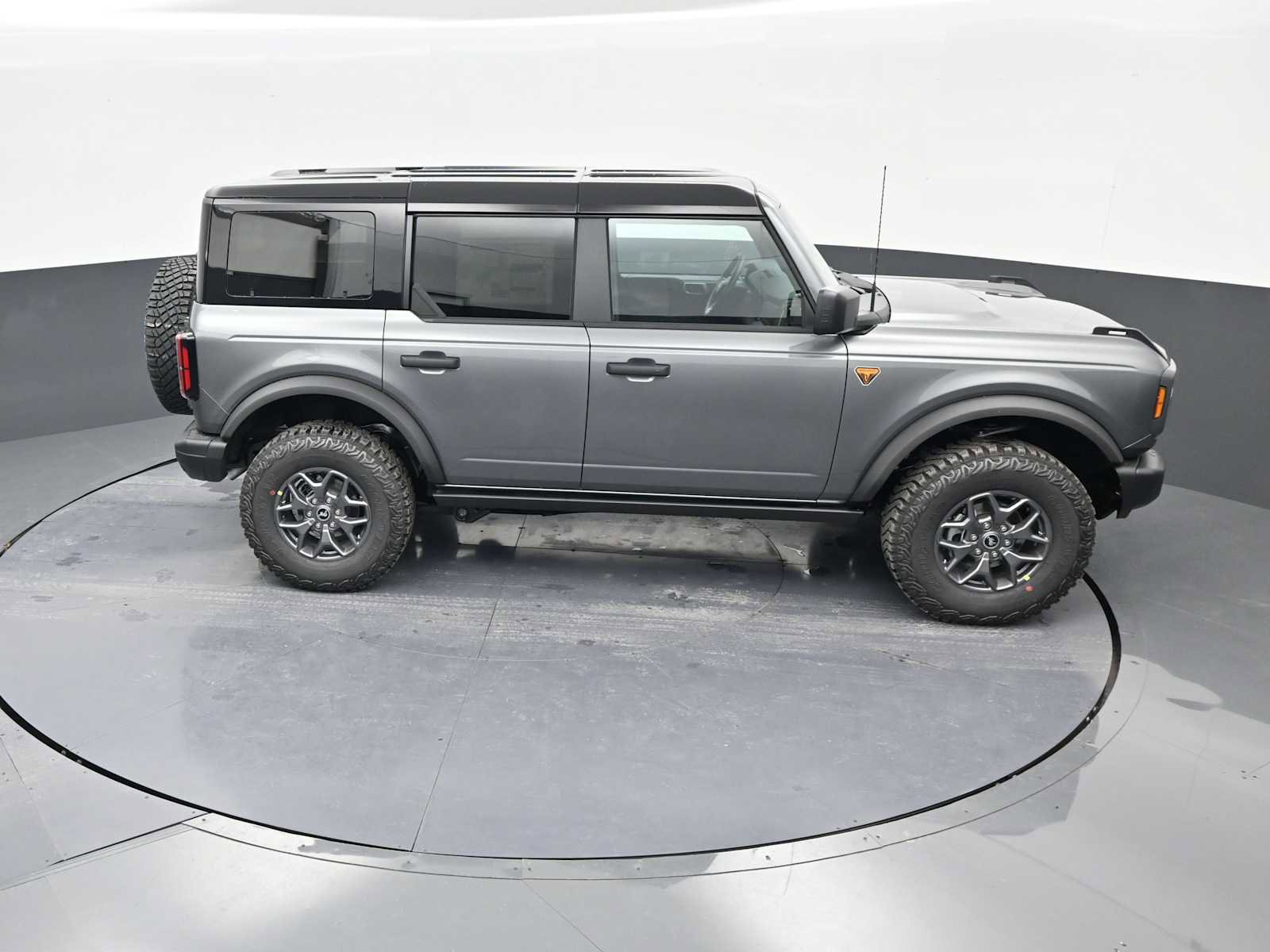 New 2025 Ford Bronco Badlands image 54