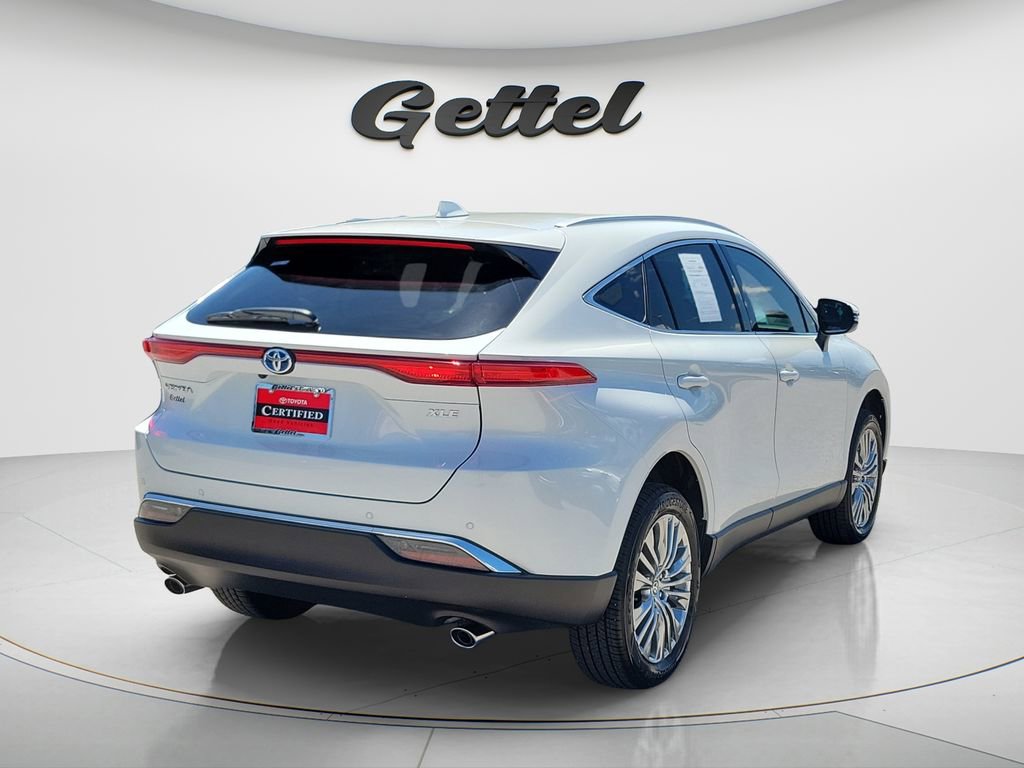 Certified 2024 Toyota Venza XLE AWD/4WD image 5