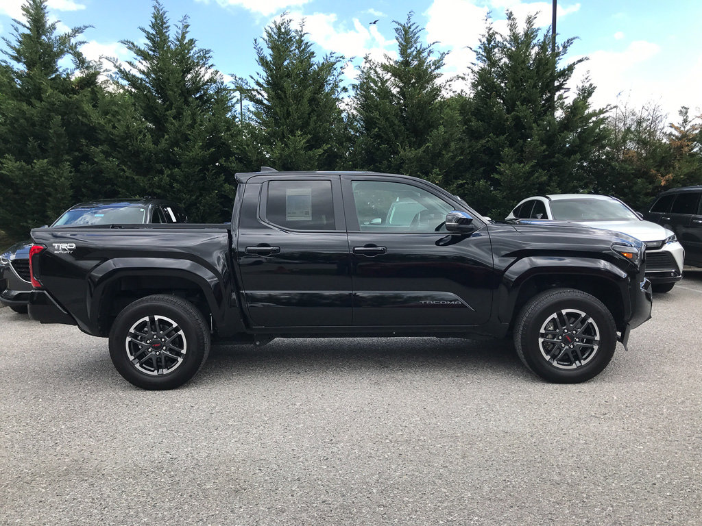 Certified 2024 Toyota Tacoma TRD Sport w/ TRD Sport Upgrade Package AWD/4WD image 8