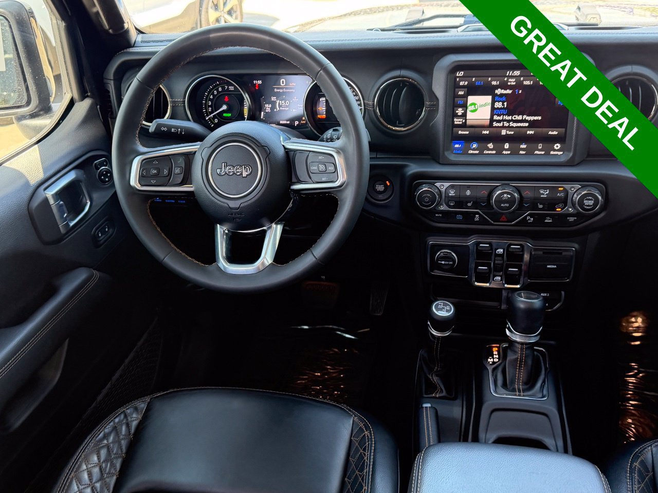 Used 2023 Jeep Wrangler Unlimited Sahara AWD/4WD image 13
