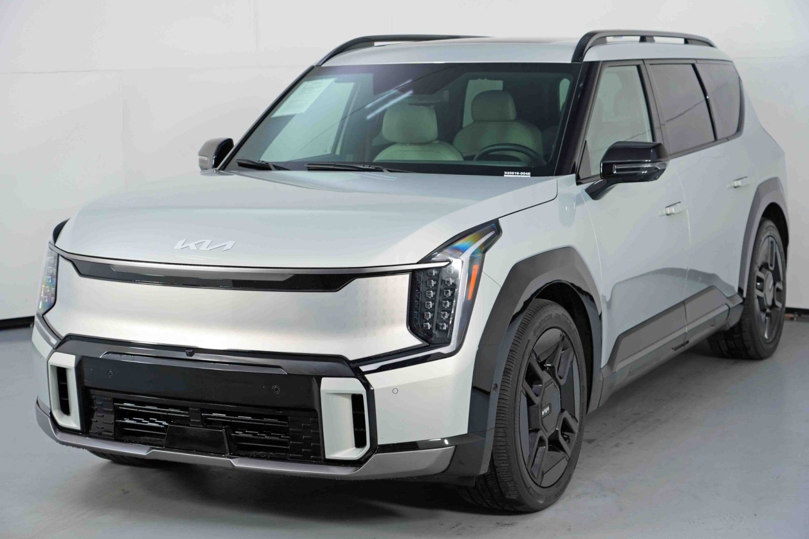 Used 2024 Kia EV9 GT-Line image 53