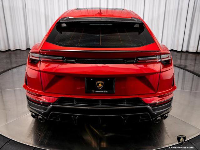 Used 2023 Lamborghini Urus Performante AWD/4WD image 13