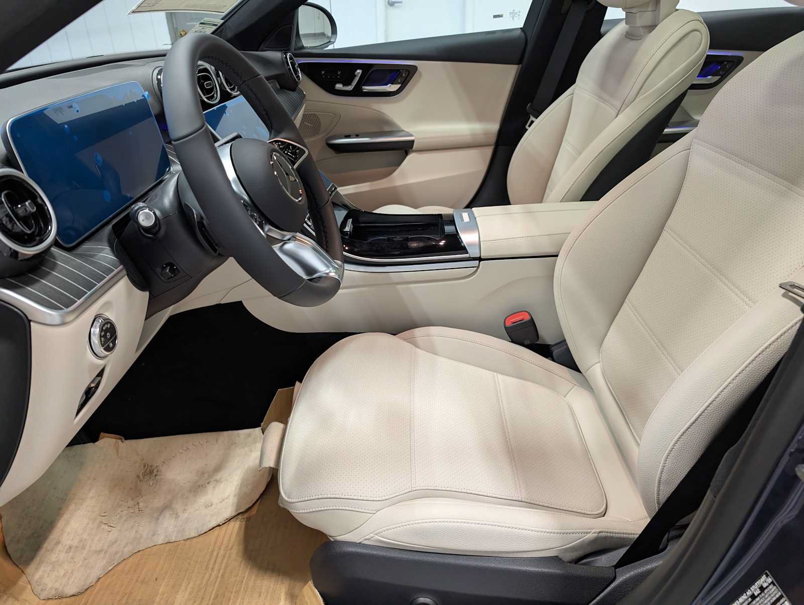 New 2026 Mercedes-Benz C 300 4MATIC Sedan image 4