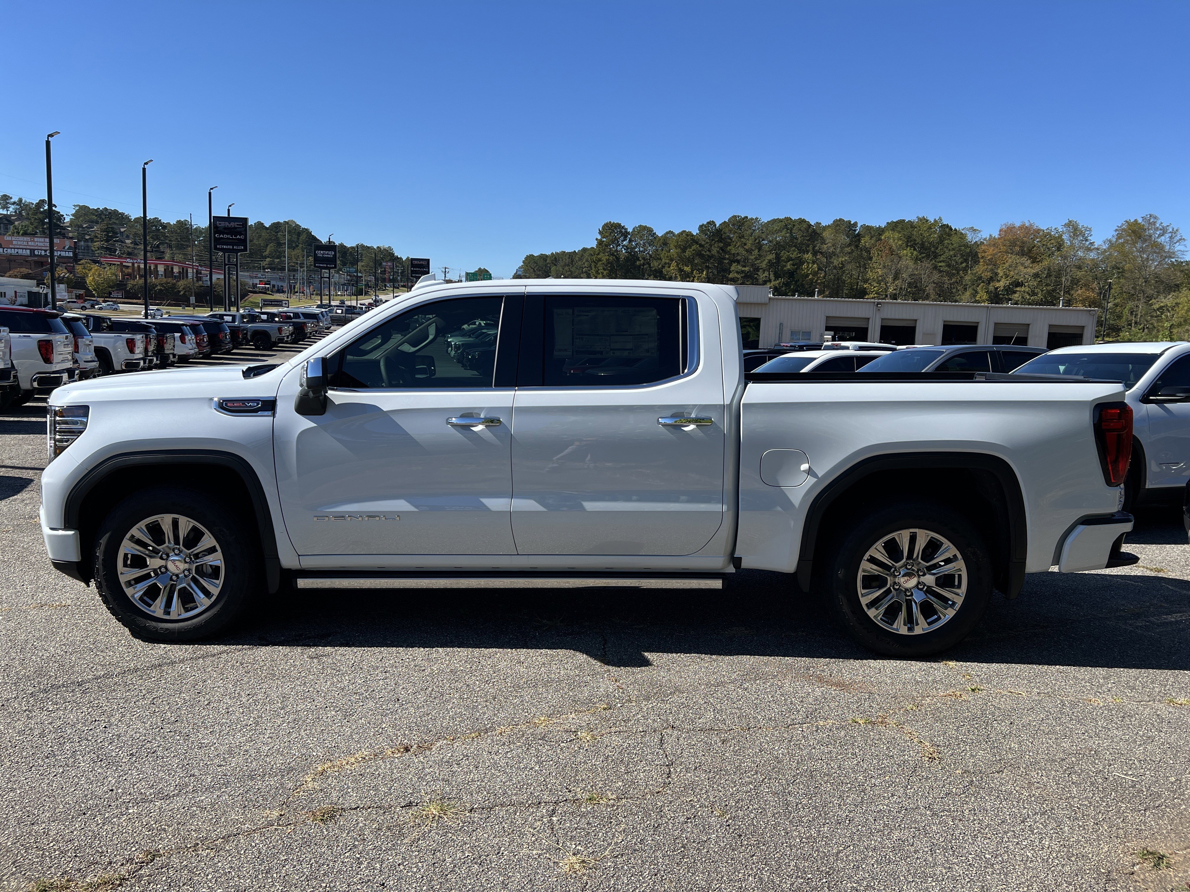 New 2026 GMC Sierra 1500 Denali w/ Technology Package image 9