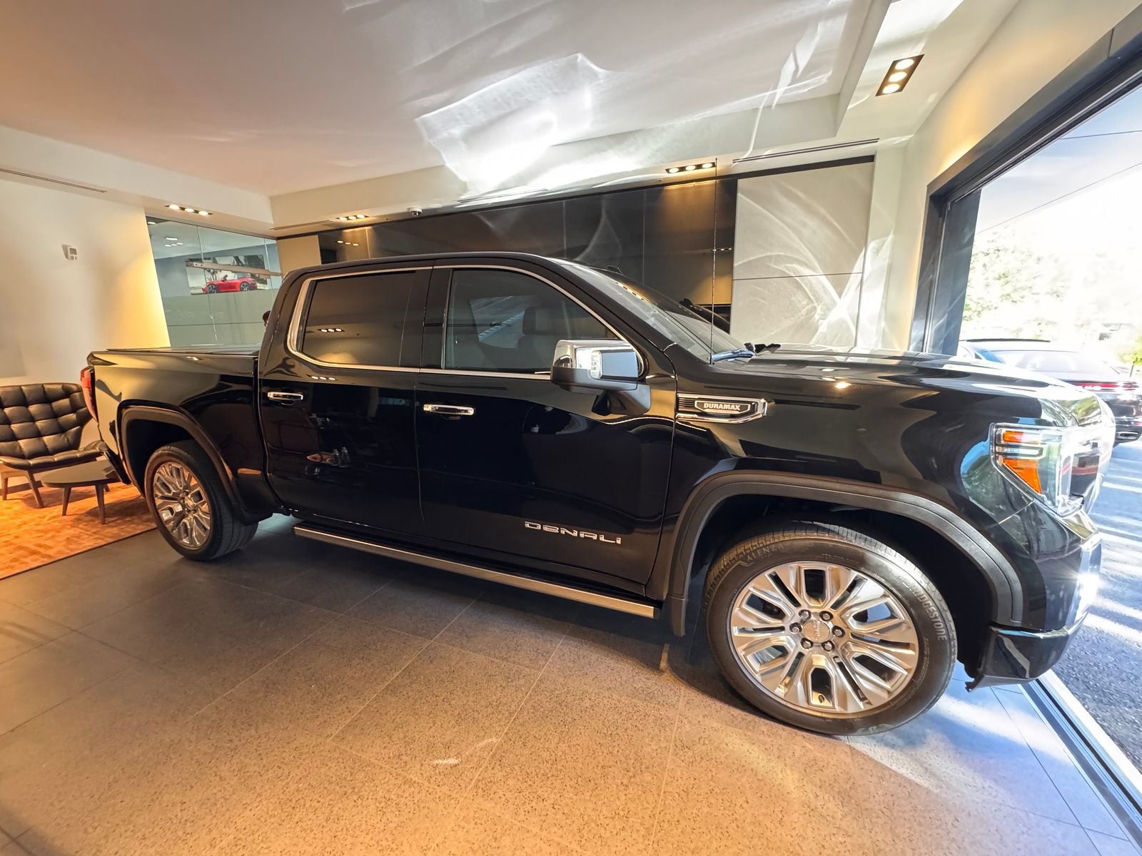 Used 2021 GMC Sierra 1500 Denali w/ Denali Ultimate Package AWD/4WD image 4